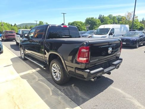 Used 2022 RAM 1500 Laramie AWD/4WD image 4