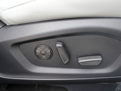 Used 2025 Ford Explorer Platinum w/ LUX Leather Package image 29