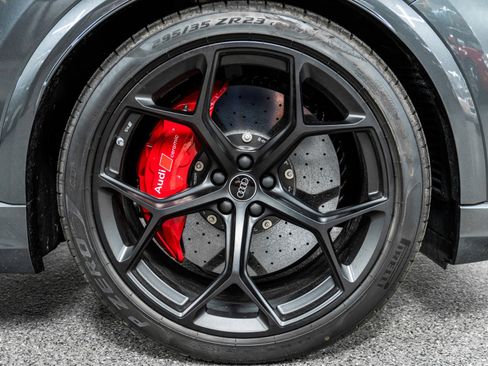 Used 2025 Audi RS Q8 performance image 42