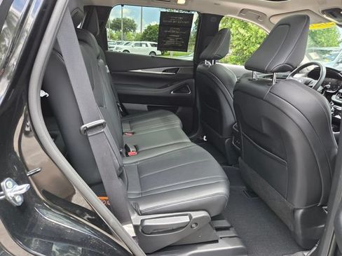 Certified 2026 INFINITI QX60 Luxe w/ Cargo Package FWD image 23