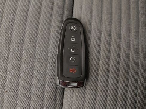 Used 2019 Ford Escape SE FWD image 32