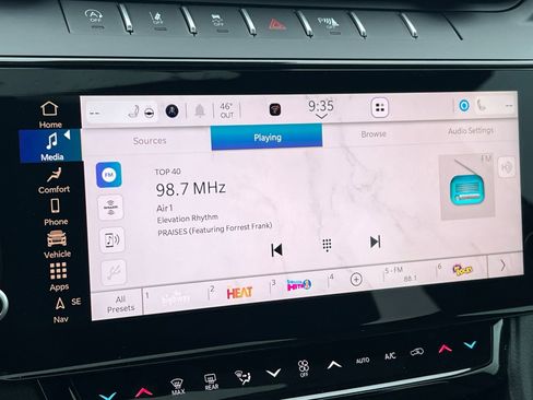 New 2026 Jeep Grand Cherokee Altitude image 16