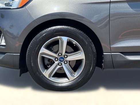 Used 2019 Ford Edge SEL w/ Equipment Group 201A FWD image 11