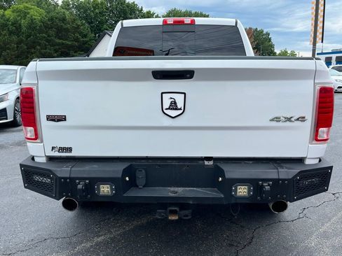 Used 2017 RAM 1500 Laramie AWD/4WD image 7