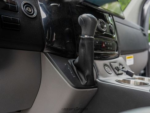 Used 2017 Mercedes-Benz Sprinter 3500 image 43