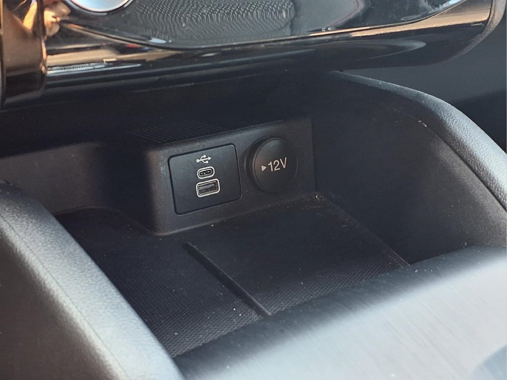 Used 2024 Ford Escape ST-Line w/ Tech Pack #1 AWD/4WD image 9