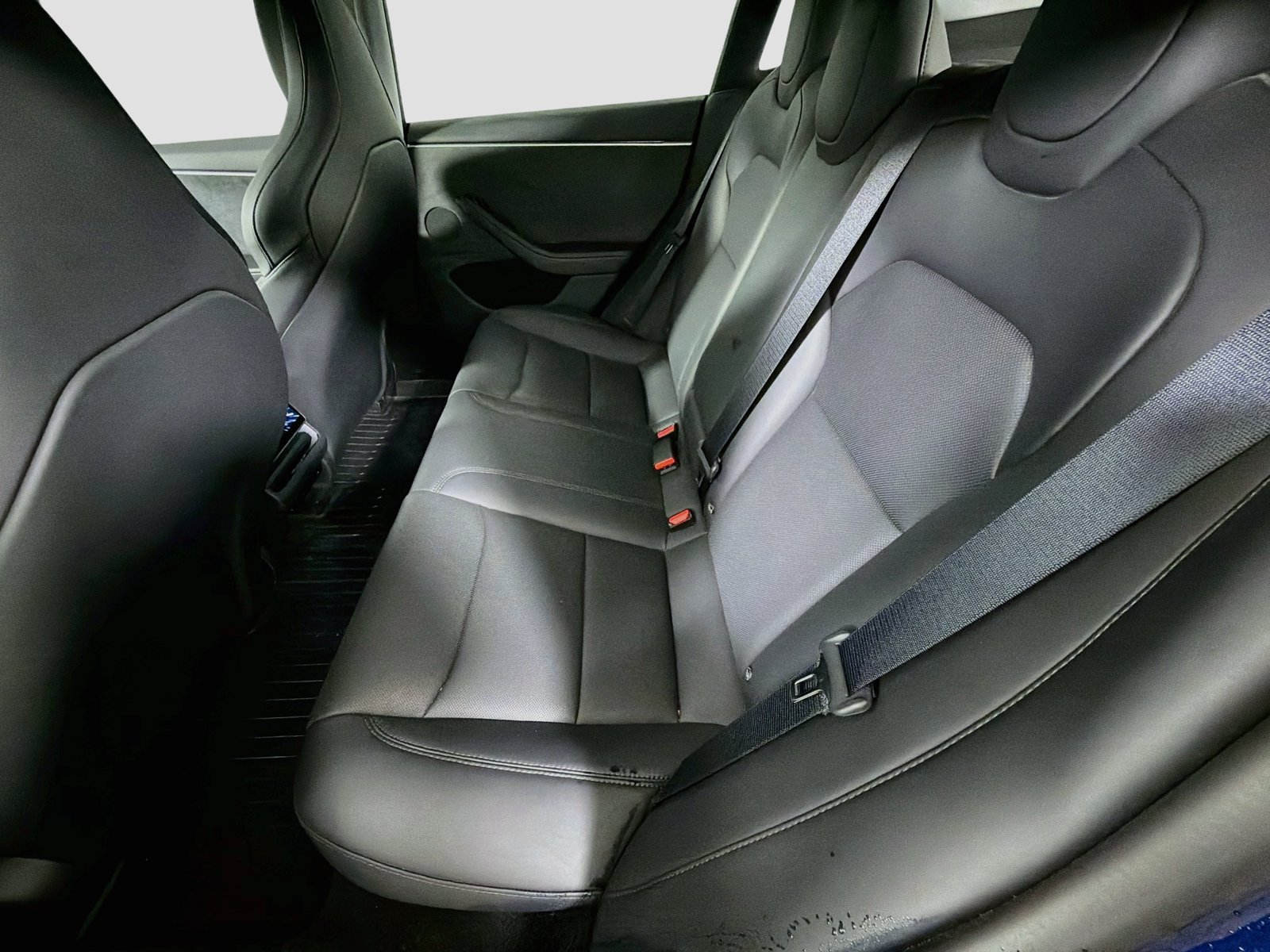 Used 2025 Tesla Model 3 Performance AWD/4WD image 24
