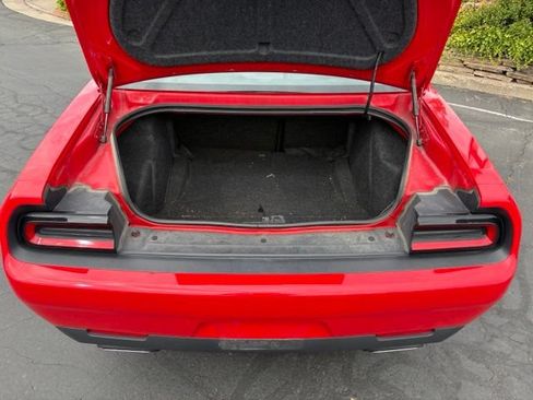 Used 2019 Dodge Challenger SXT AWD/4WD image 8