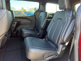 New 2026 Chrysler Pacifica Select AWD/4WD video 4