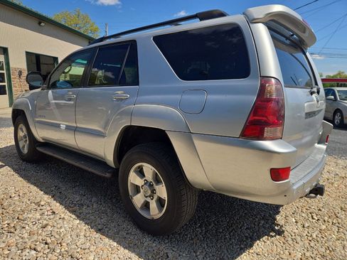 Used 2004 Toyota 4Runner Sport AWD/4WD image 4