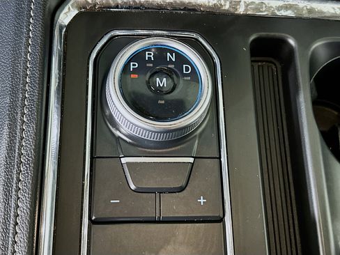 Used 2024 Ford Expedition Max XLT image 21