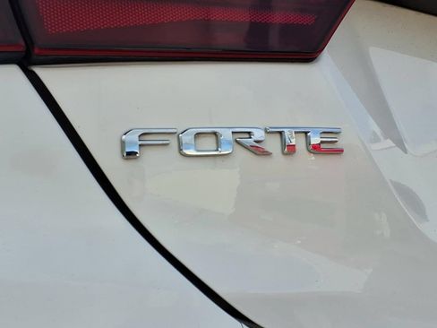 Used 2019 Kia Forte S FWD image 16