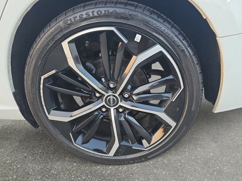 Used 2025 Nissan Altima 2.5 SR FWD image 29