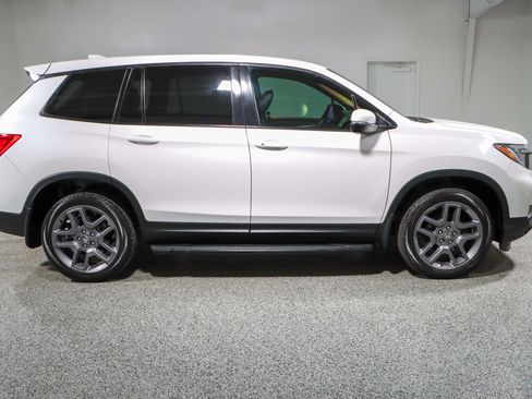 Used 2023 Honda Passport EX-L image 6