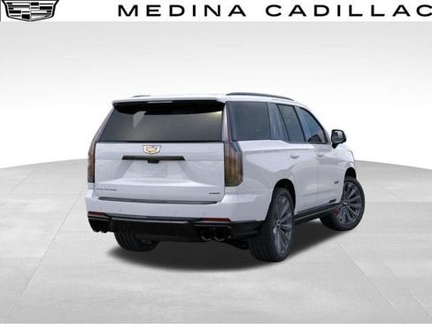 New 2026 Cadillac Escalade V w/ LPO, Floor Liner Package AWD/4WD image 4