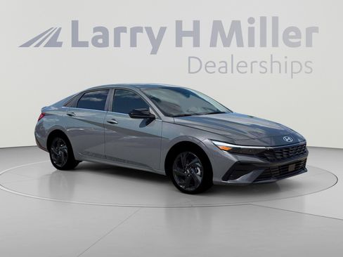 New 2026 Hyundai Elantra SEL Sport Premium FWD image 10