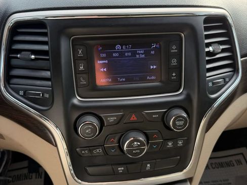 Used 2014 Jeep Grand Cherokee Laredo w/ Quick Order Package 23E RWD image 13