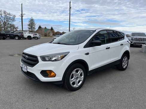 Used 2018 Ford Escape S image 3