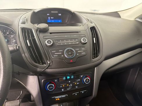 Used 2017 Ford Escape SE FWD image 16