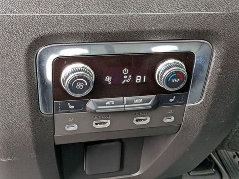 Used 2023 GMC Yukon XL Denali Ultimate AWD/4WD image 30