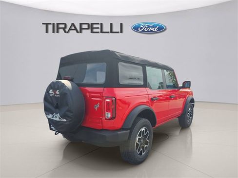 Used 2023 Ford Bronco 4-Door image 9