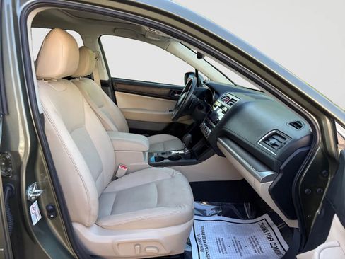 Used 2017 Subaru Outback 2.5i Limited AWD/4WD image 20