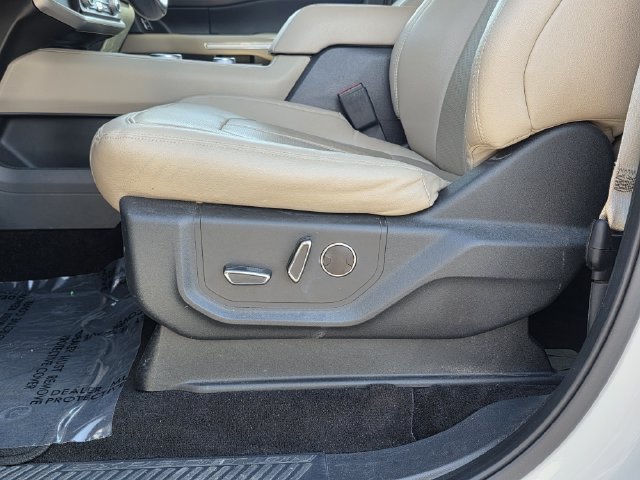 Used 2022 Ford Expedition Max Limited AWD/4WD image 16
