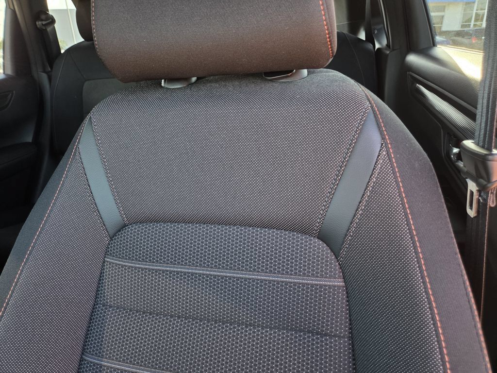 Used 2025 Honda CR-V Sport image 14