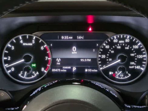 Used 2021 Nissan Rogue SV FWD image 33