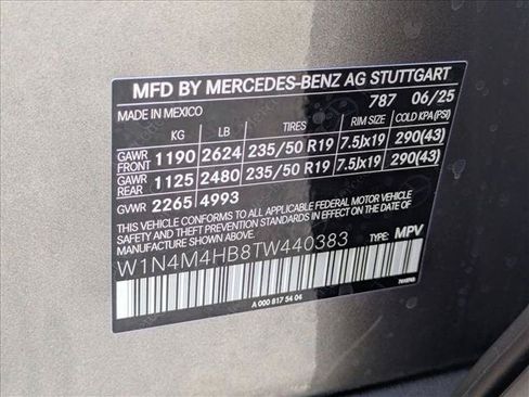 Certified 2026 Mercedes-Benz GLB 250 4MATIC image 17