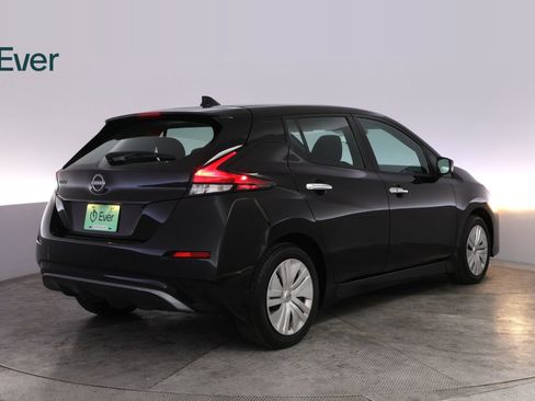 Used 2025 Nissan Leaf S FWD image 3