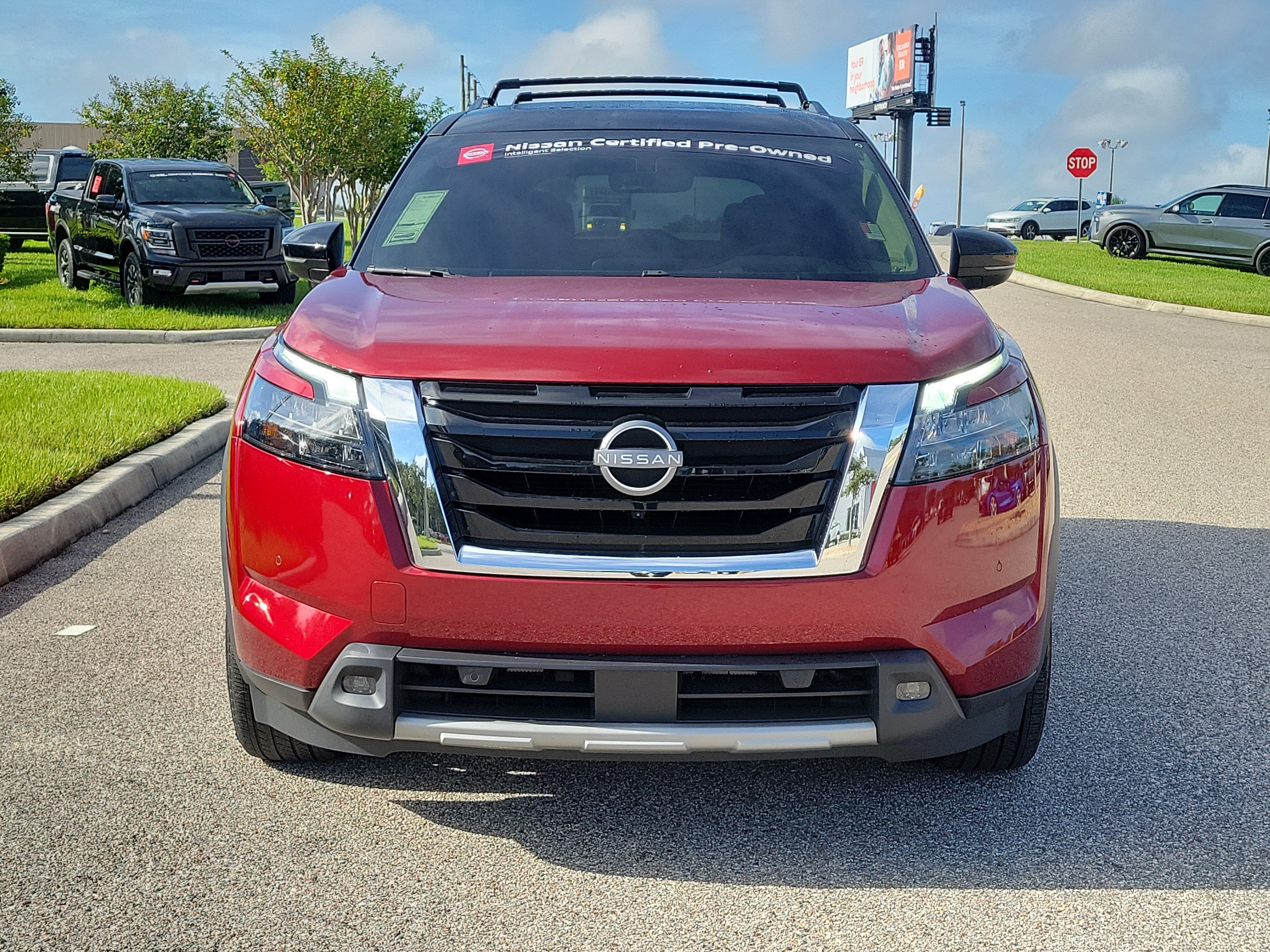Certified 2025 Nissan Pathfinder Platinum w/ Cargo Package AWD/4WD image 2