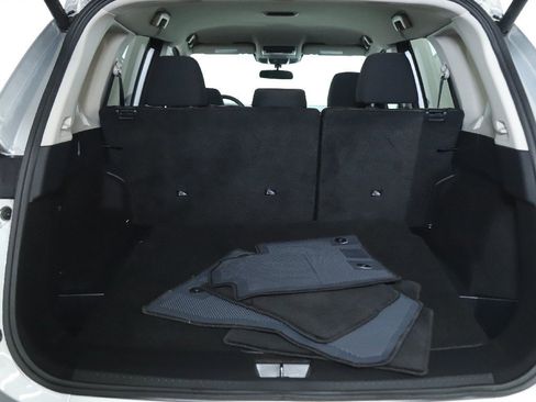 Certified 2024 Nissan Rogue SV image 30