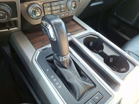 Used 2019 Ford F150 Lariat w/ Equipment Group 502A Luxury image 18