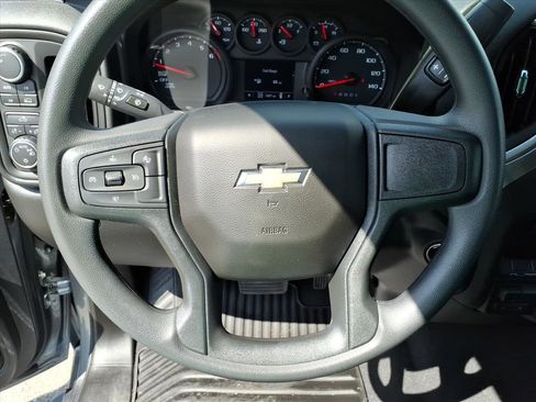 Used 2026 Chevrolet Silverado 1500 Custom image 18