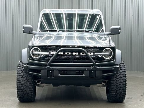 Used 2024 Ford Bronco Wildtrak image 8