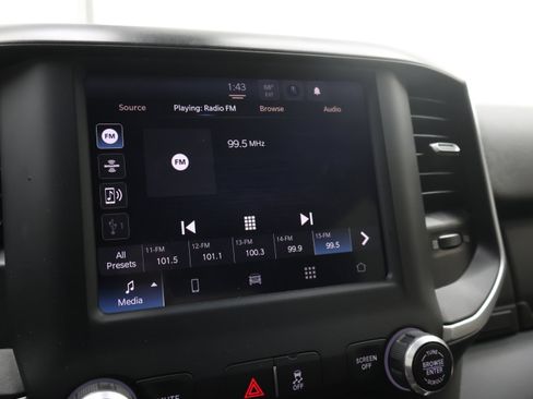 Used 2022 RAM 2500 Big Horn w/ Night Edition AWD/4WD image 11