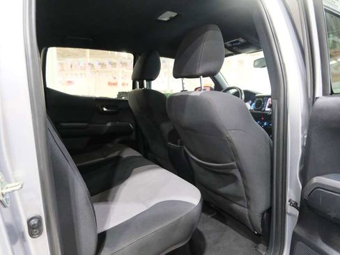 Used 2020 Toyota Tacoma TRD Sport image 22