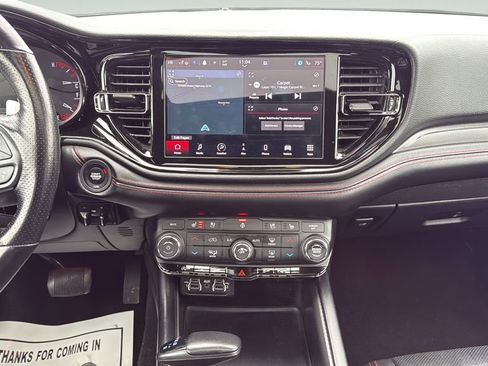 Used 2023 Dodge Durango GT image 17