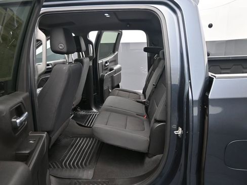 Used 2020 Chevrolet Silverado 1500 Custom w/ Custom Value Package AWD/4WD image 29