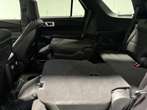 Certified 2020 Ford Explorer XLT image 19