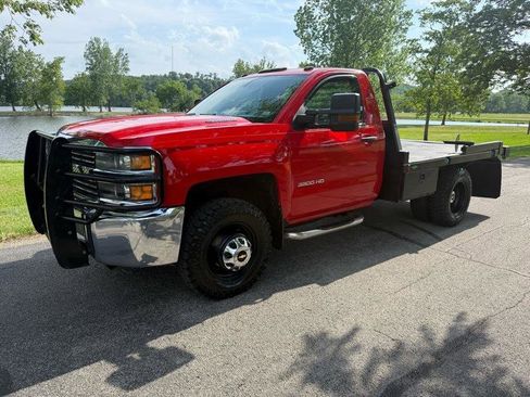 Used 2015 Chevrolet Silverado 3500 W/T w/ WT Convenience Package AWD/4WD image 3