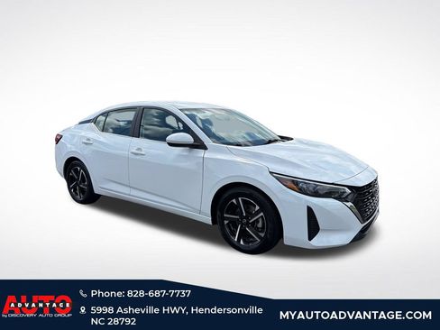 Used 2025 Nissan Sentra SV FWD image 1