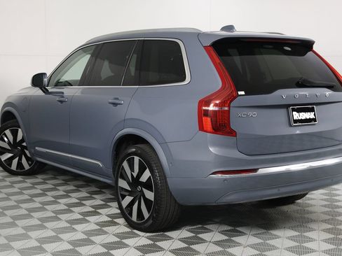 Used 2023 Volvo XC90 T8 Ultimate AWD/4WD image 2