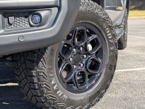 Used 2024 Chevrolet Silverado 1500 ZR2 w/ ZR2 Bison Edition image 35