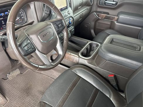 Used 2020 GMC Sierra 1500 Denali w/ Denali Ultimate Package AWD/4WD image 9