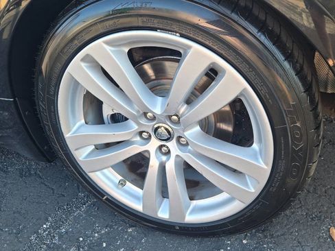 Used 2013 Jaguar XJ L Portfolio image 29