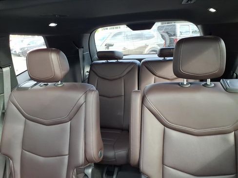 Used 2022 Cadillac XT6 Premium Luxury AWD/4WD image 11