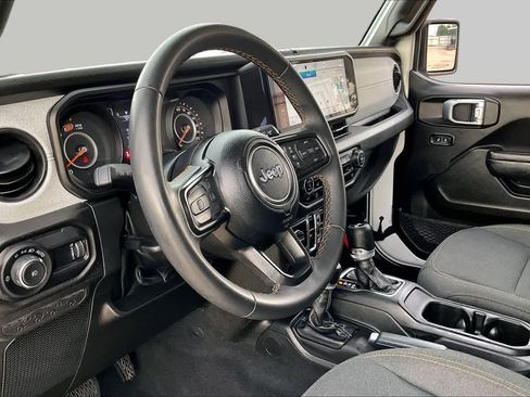 Used 2024 Jeep Wrangler Unlimited Sport AWD/4WD image 17