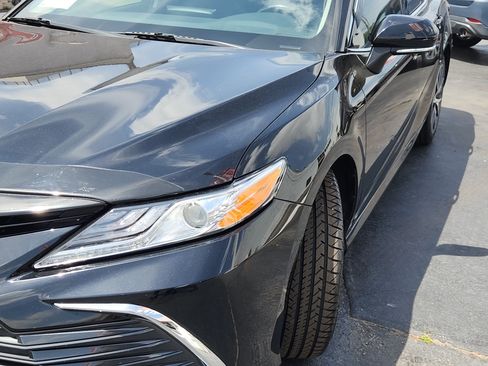 Certified 2022 Toyota Camry XLE FWD image 9